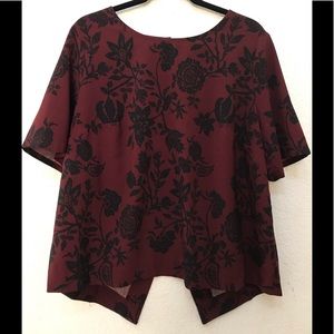 Ava & Viv - Red / Black floral 1X split back top